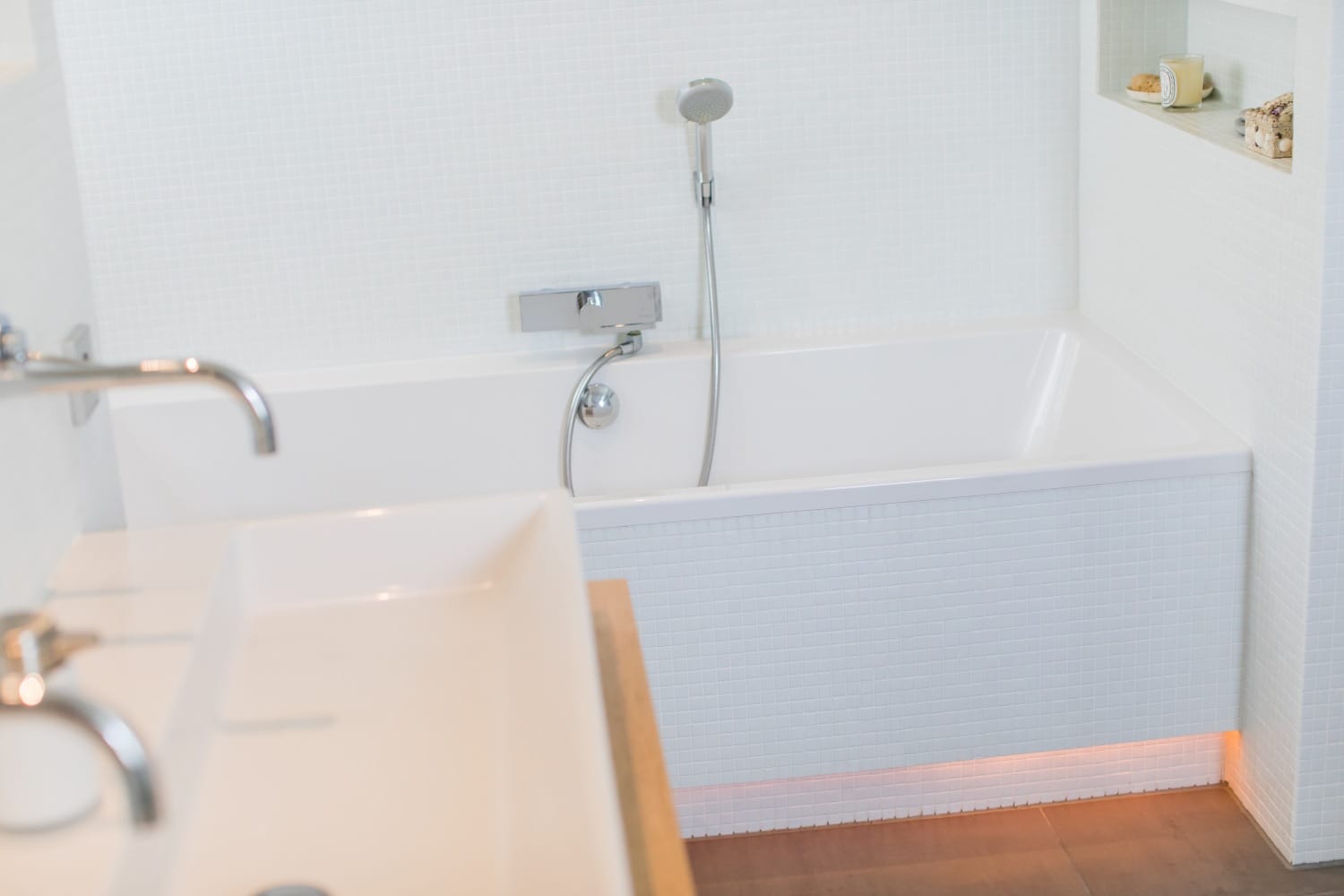 Badkamer & slaapkamer — beeld 5 van 6